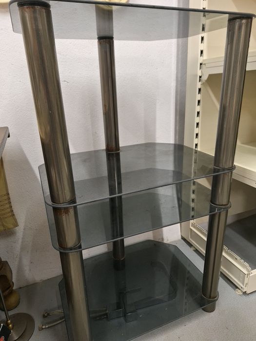 Szklany stolik RTV wysoki