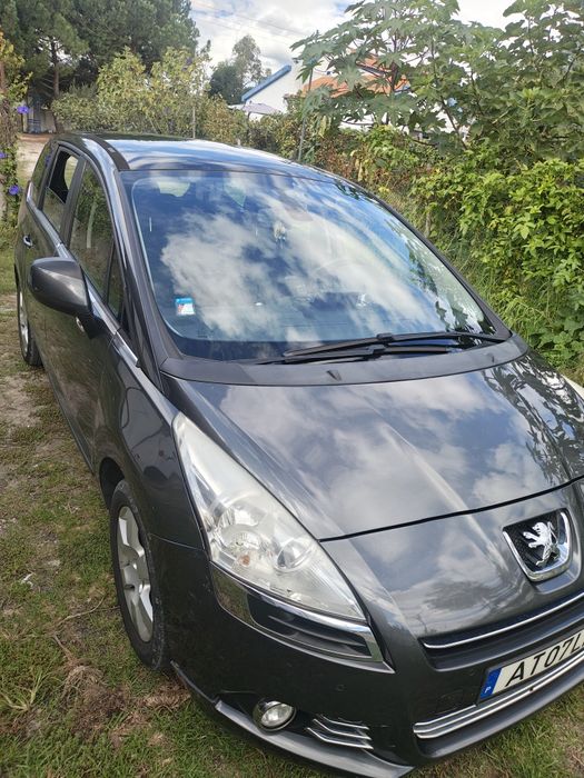 Peugeot 5008 - 7 lugares