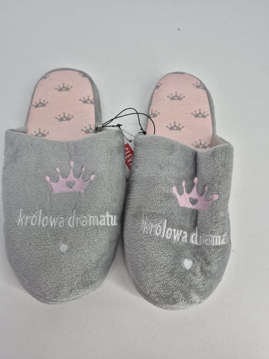 Nowe kapcie królowa dramatu rozmiar 36/37