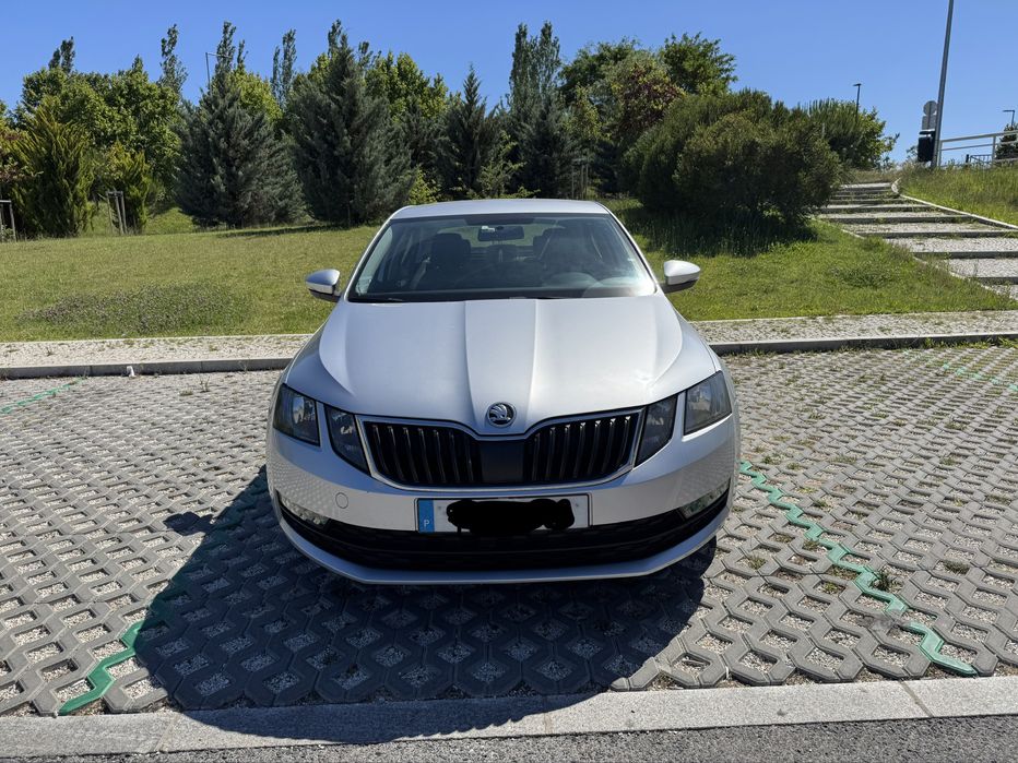 Skoda Octavia — fotografia 2