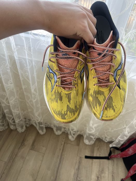 Кросівки Saucony Endorphin Speed 3