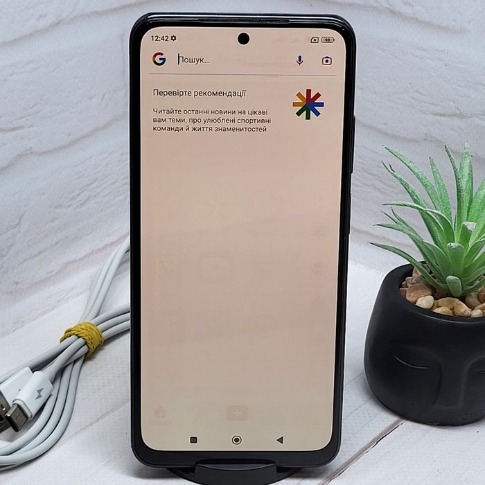 Продам телефон Redmi note 10 4+1/64 Gb NFC в гарному стані