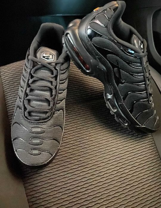 (БЕЗ ПЕРЕДОПЛАТИ)Nike Air Max Plus Triple найк ар макс плюс TN тн