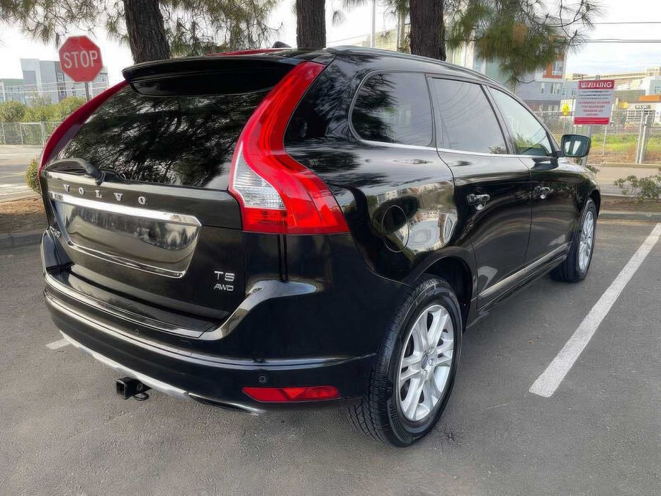 Volvo XC60      2016