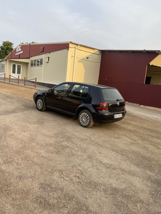 Volkswagen Golf 4 1.6 2000 рік