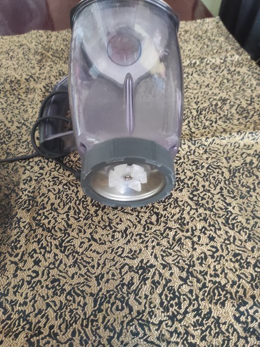 Продам стаціонарний блендер робочий