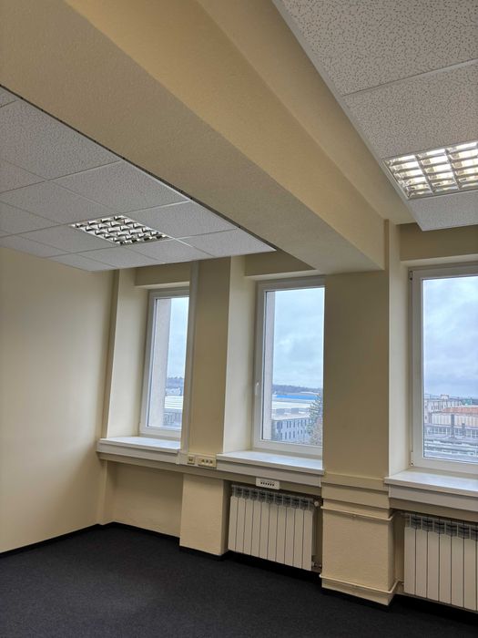 Biuro 60,69 m2 do wynajęcia Andrychów