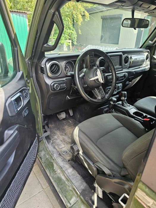 2022 Jeep Wrangler Willys 3.6 V6 4x4 jak Rubicon Sahara