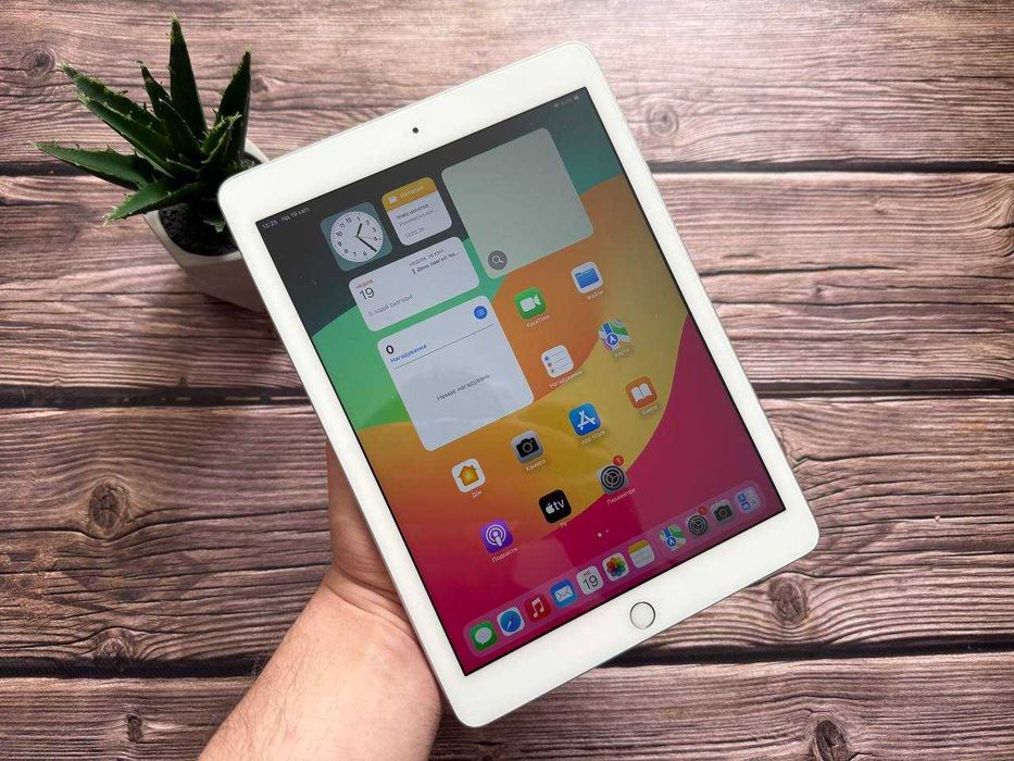 Ipad 6 128Gb WIFI Silver Хороший стан
