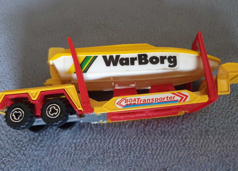 Majorette - Camião Transporte de Barco Warborg, escala 1/60 - France
