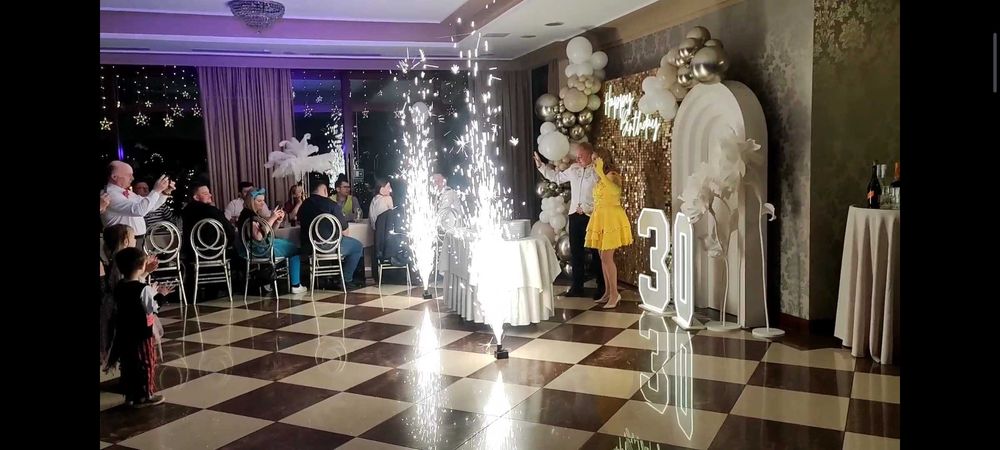 Dj Alex na imprezę urodziny osiemnastkę wesele sylwestra karaoke