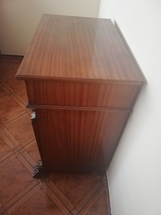 Móvel bar do estilo império