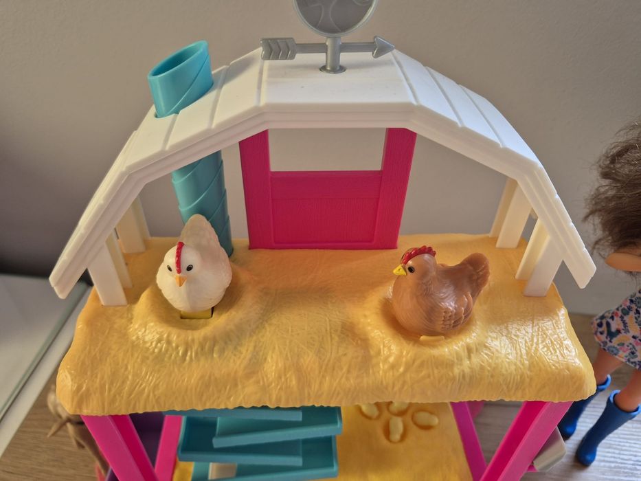 Farma radosnych kurek Barbie
