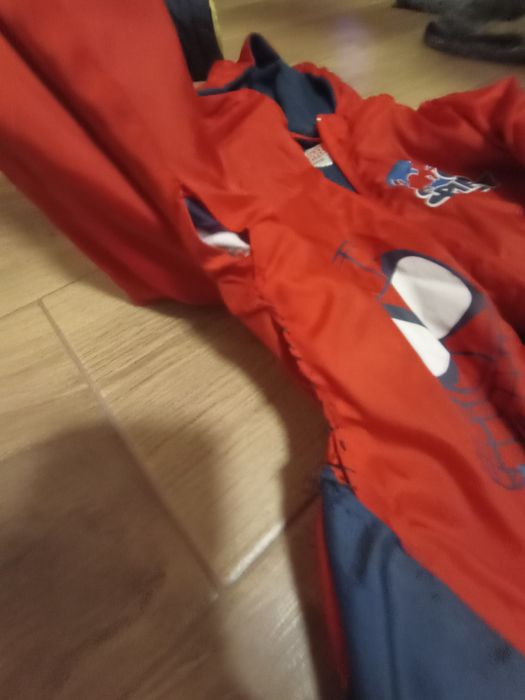 Kurtki jesienne dziecięce spiderman