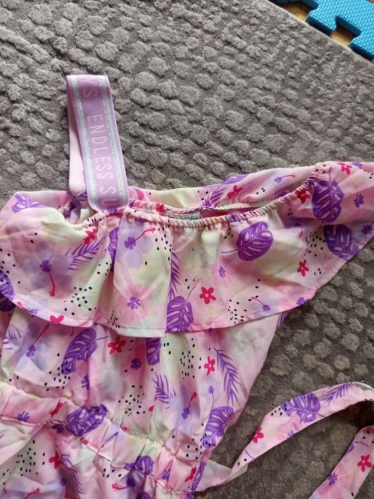 Letnia sukienka dziewczęca 134 cm
