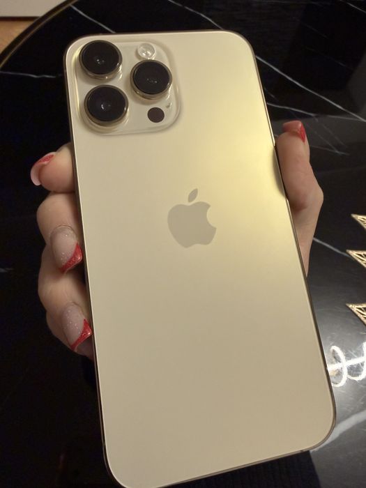 IPhone 14 pro max zloty