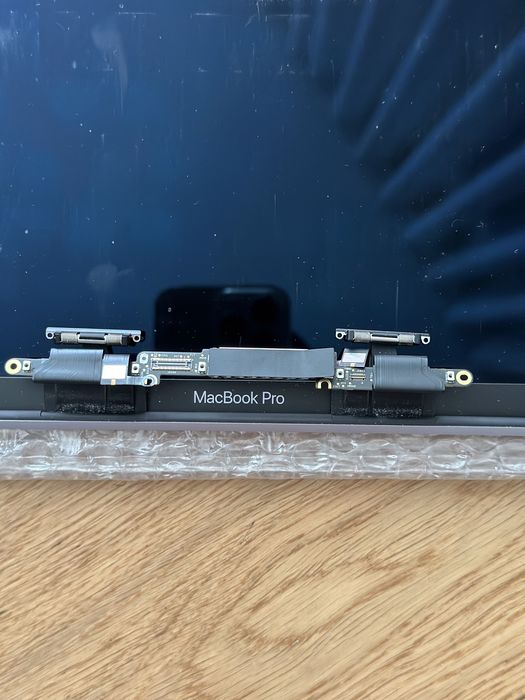Display ou ecrã MacBook Pro 13 2019 touch bar