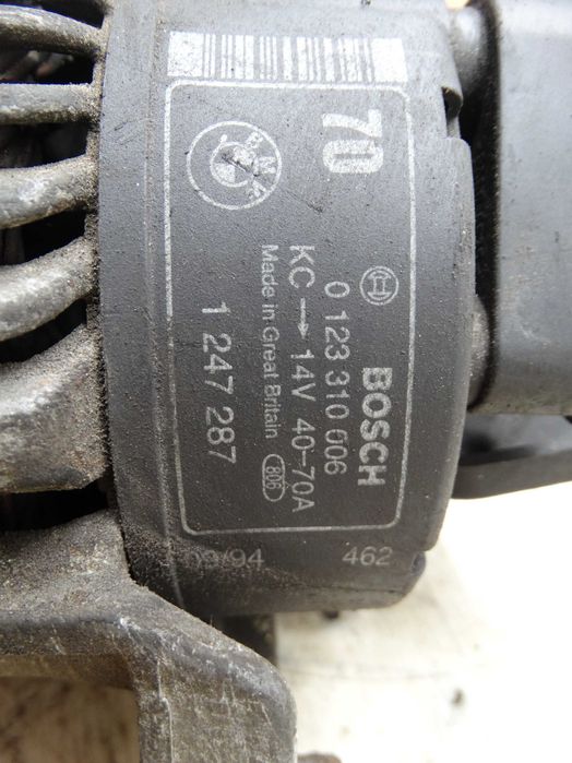 Б/у генератор BMW 3 E36 E30 70A 14V бензин 123310006