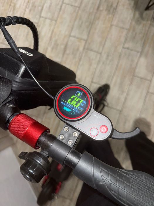 Електросамокат Motus PRO 8.5 LITE чорний