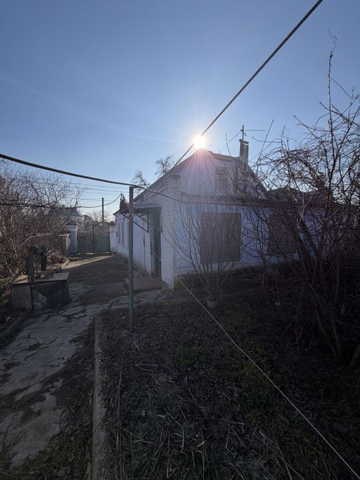 В продажу 3 к будинок на 13 лінії, землі - 6 соток