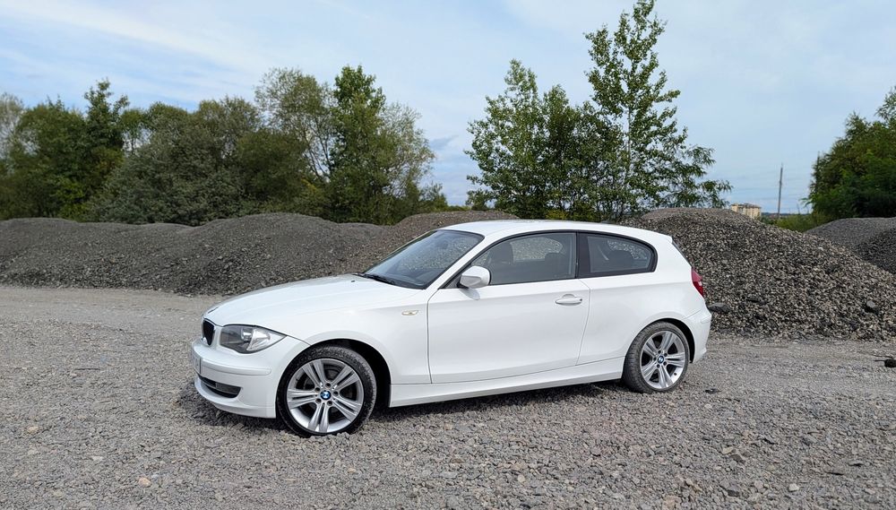BMW 1 2009 2.0 Бенз. Не гольф