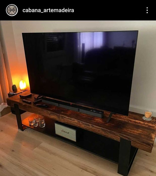 Aparador indústrial em sulipas da linha de ferro