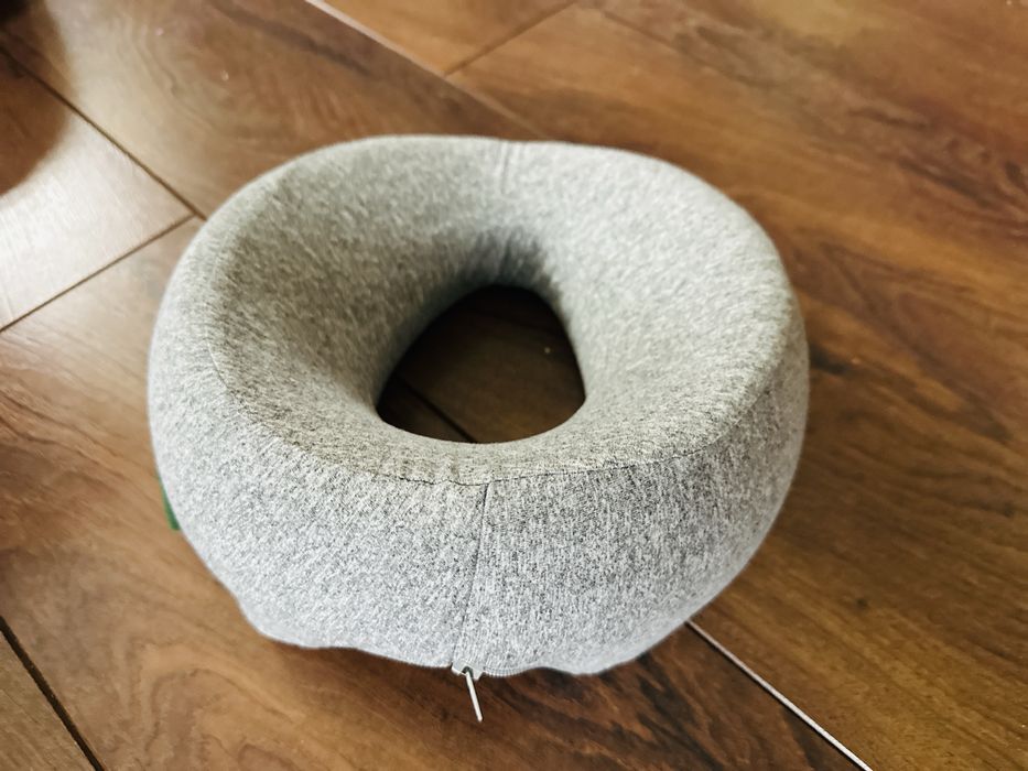 Poduszka pod glowe do masażu - nowe