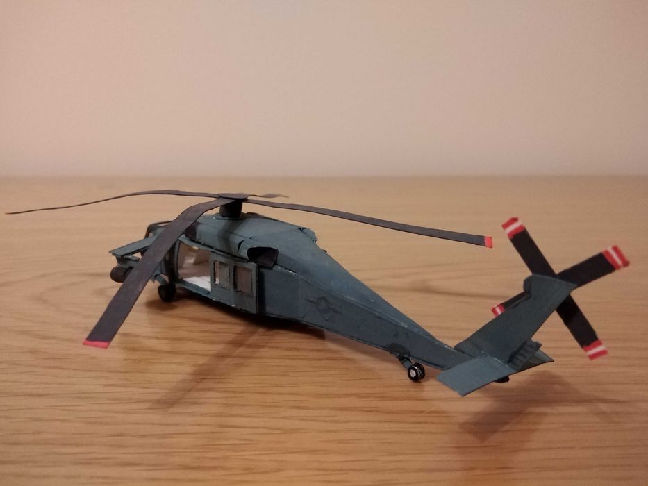 Helicóptero UH-60 Blackhawk