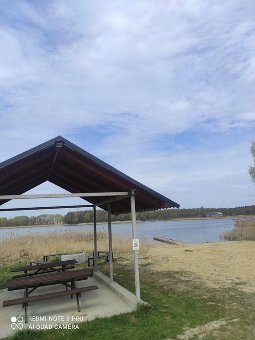 Piękna działka nad jeziorem w Sadlogoszczy koło Barcina