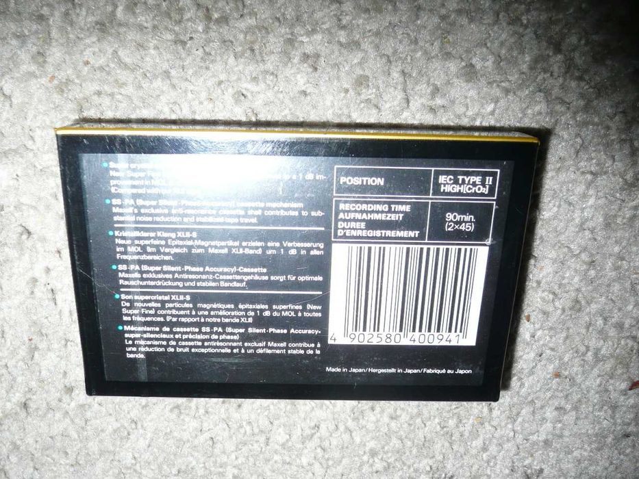 Kaseta Maxell XLII-S 90 1986r. folia