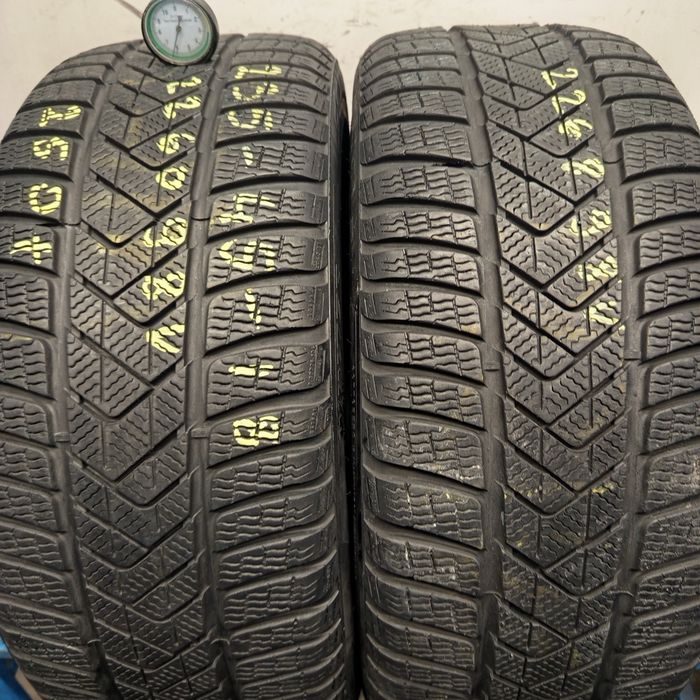 235/45R18 Pirelli Sottozero 3