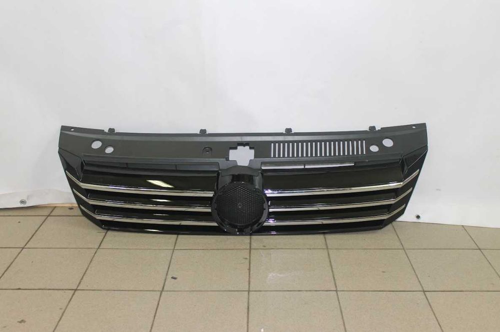 Решітка радіатора VW PASSAT B7 USA