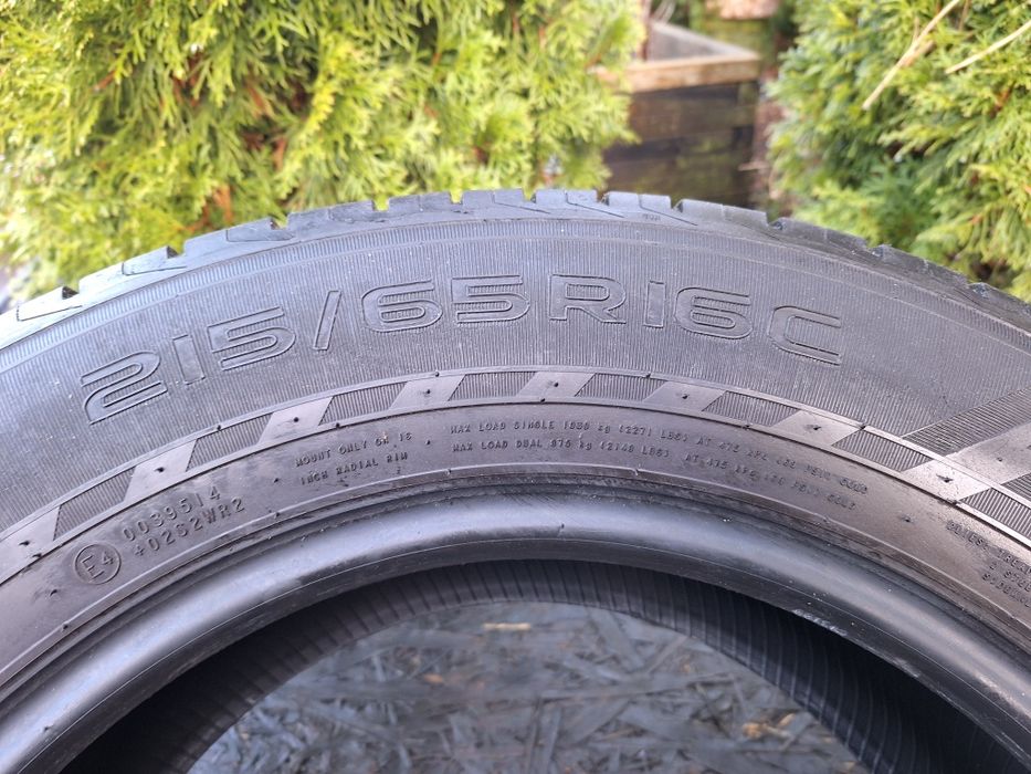Komplet czterech opon Nokian hakka van 215/65/16c