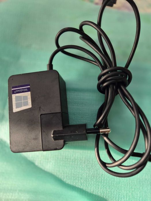 carregador surface modelo 1736 de 24W, original