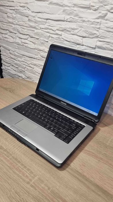 Tani laptop do warsztatu i diagnostyki | 4GB RAM | Win10 | Sprawny