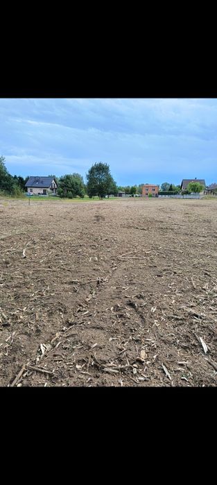 Duża działka. Szeregowce-budowlano -inwestycyjn Wieruszów