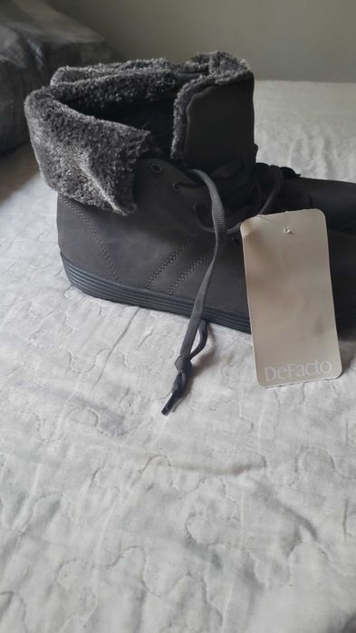 Buty damskie, nowe,Defacto