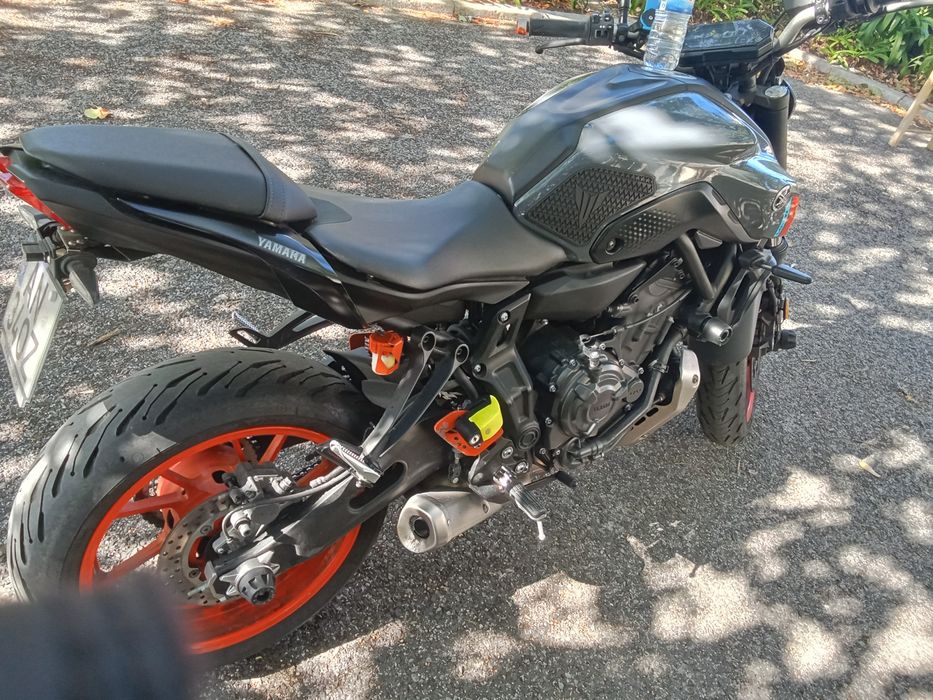 Troco MT 07 por mota