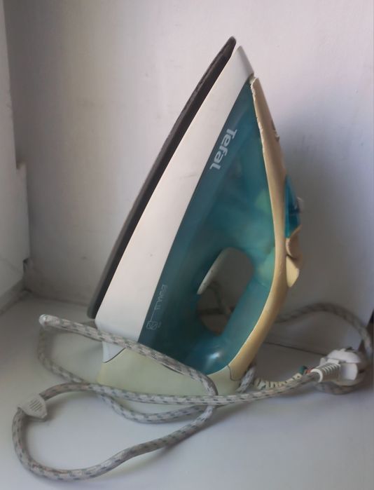 Праска Tefal FV2115E0/90 на запчастини