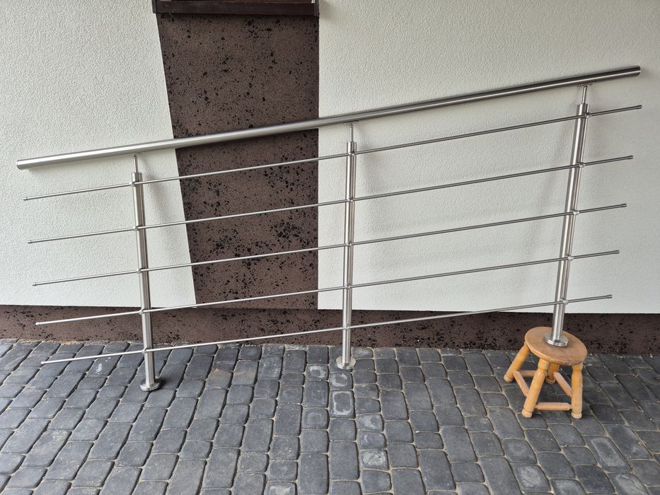 Balustrada okrągła nierdzewna 250cm