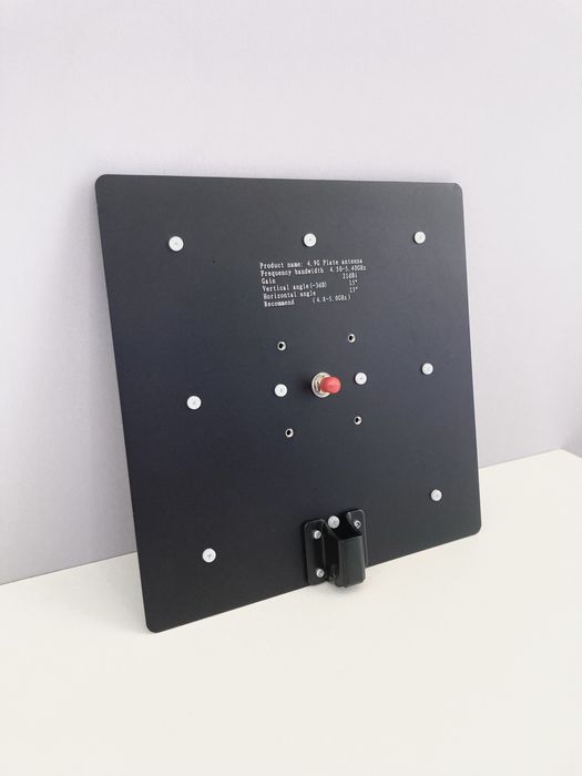 Продам патч антену Maple Wireless 4.9G 21dBi