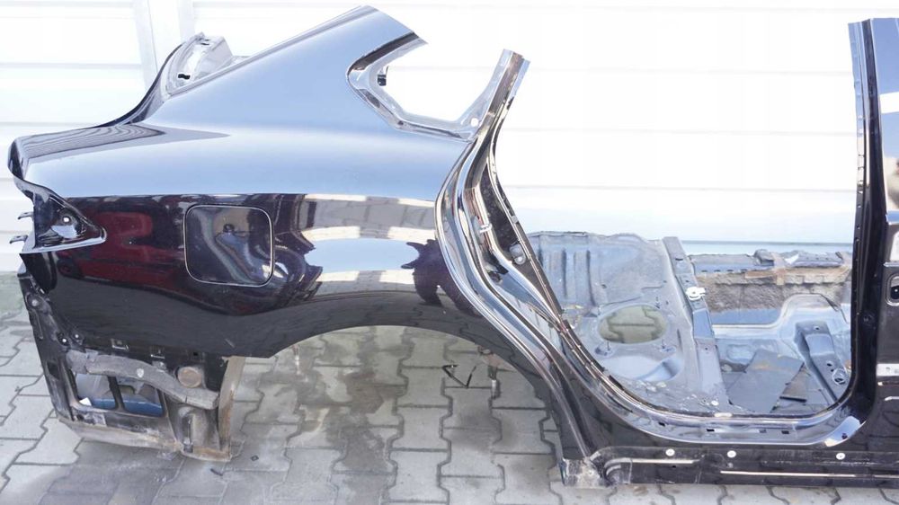 Відрізні частини/четверті на Infiniti Q70