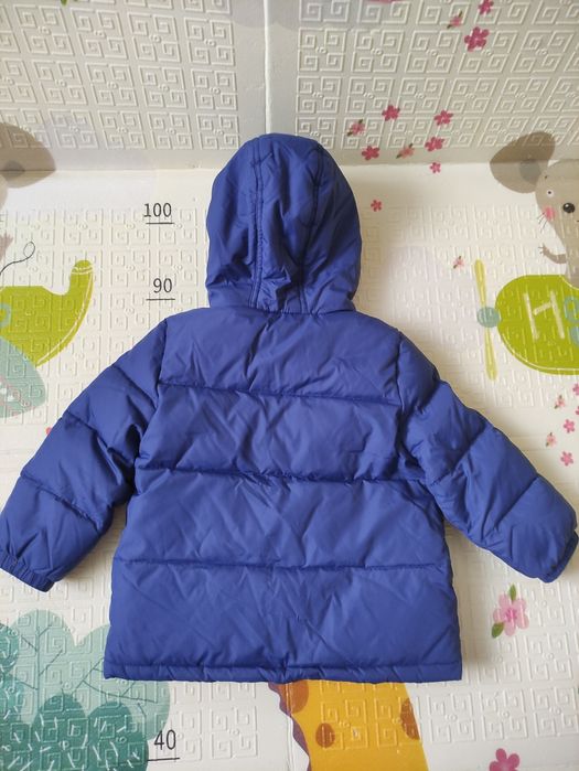 Продам курточку детскую 98см.