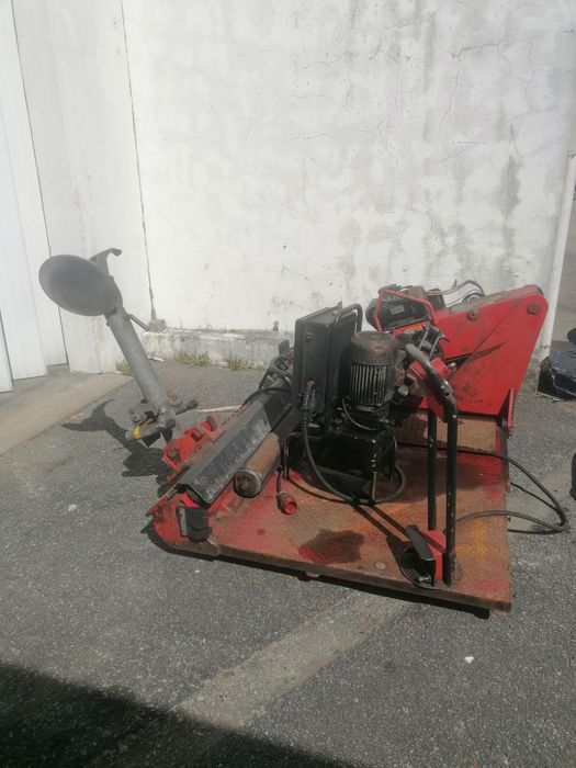 Maquina montar pneus camião e industriais