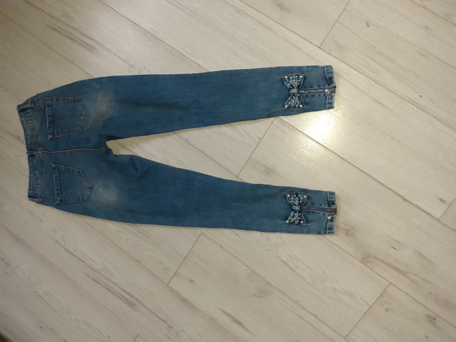 Jeansowe spodnie damskie