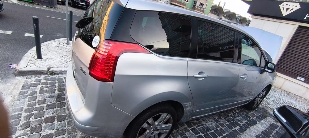 Peugeot 5008 ano 2010