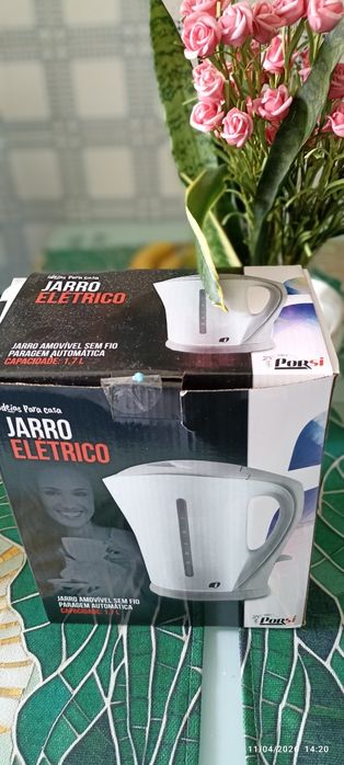 Fervedor elétrico novo