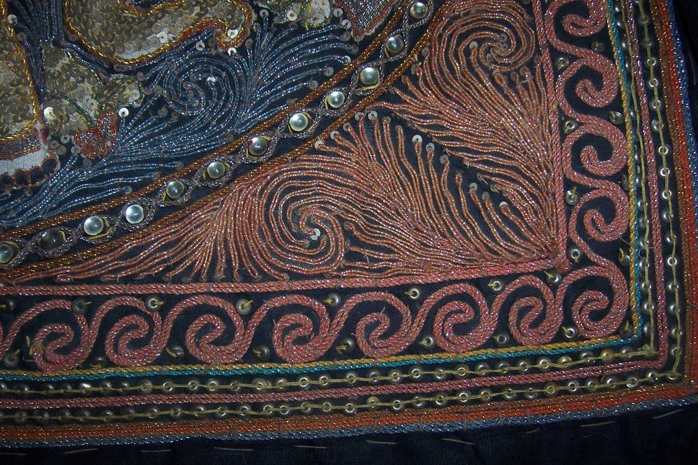 Tapeçaria Bordada à Mão  Kalaga Myanmar