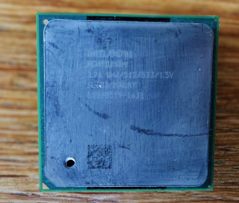 Pentium 4 SL683 s.478 2,26ghz/512mb/533mhz