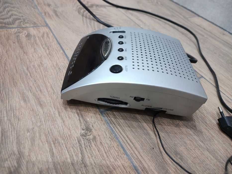 Zegarek budzik elektroniczny retro vintage prl